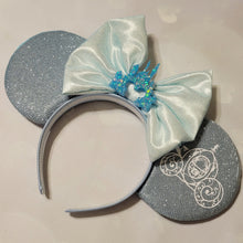 Load image into Gallery viewer, Cinderella carriage Mickey ears