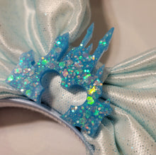 Load image into Gallery viewer, Cinderella carriage Mickey ears