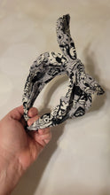 Load image into Gallery viewer, Fab 4 classic cartoon knotty headband
