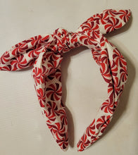 Load image into Gallery viewer, Peppermint swirl knotty headband
