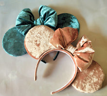 Load image into Gallery viewer, Velvet ears with puffy bow
