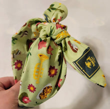 Load image into Gallery viewer, Tiana inspired Knotty headband
